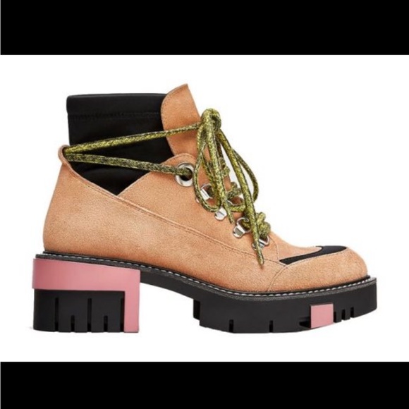Women’s Zara Tan and Black Hiking Boots Size 9 - Picture 1 of 11